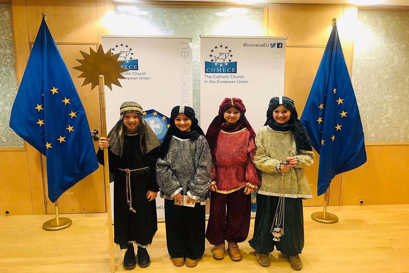 Sternsingerdelegationen aus sechs Ländern brachten am Dienstag, 8. Jänner 2019, den Segen in das Europaparlament. Die Sternsingerdelegation aus Österreich kam aus der Pfarre Neustift.